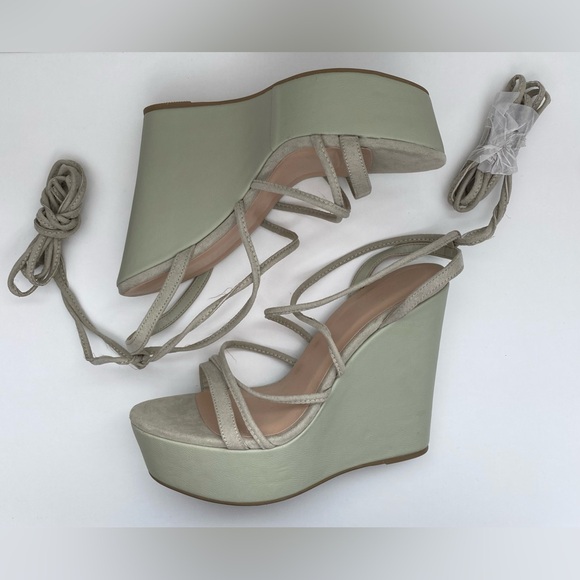 NWOT Women’s Strappy Tie Up Wedges - Picture 1 of 4